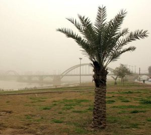 تلوث شديد للهواء في الأحواز؛ 16 مدينة في حالة “حمراء” و”برتقالية”