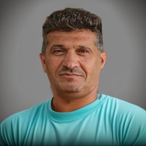 عامل في بلدية الأحواز ينهي حياته إثر فصله من العمل بعد 22 عامًا من الخدمة