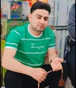شاب يبلغ من العمر ۲۷ عاماً يضرم النار في جسده بالأحواز؛ ضحية الضغوط الاقتصادية والبطالة